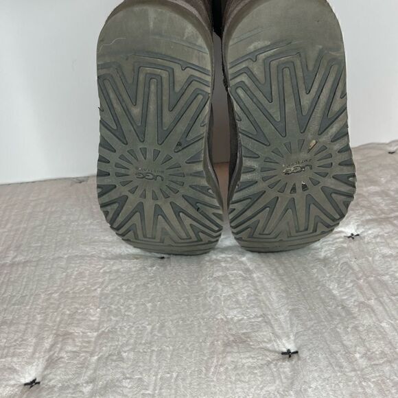 Ugg boot Used Grey Size 8 - Picture 5 of 6